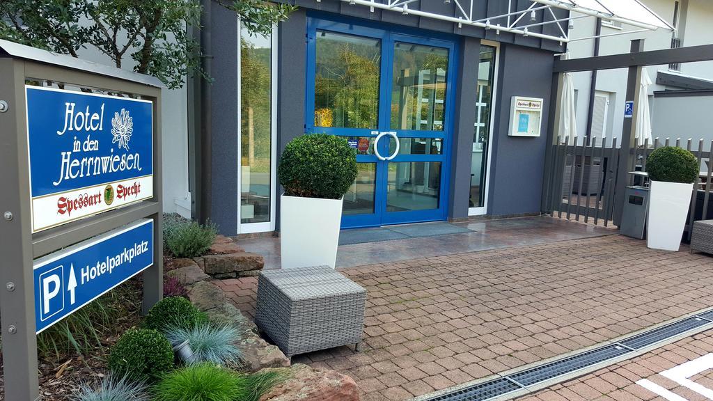 Hotel In Den Herrnwiesen Wertheim Bagian luar foto